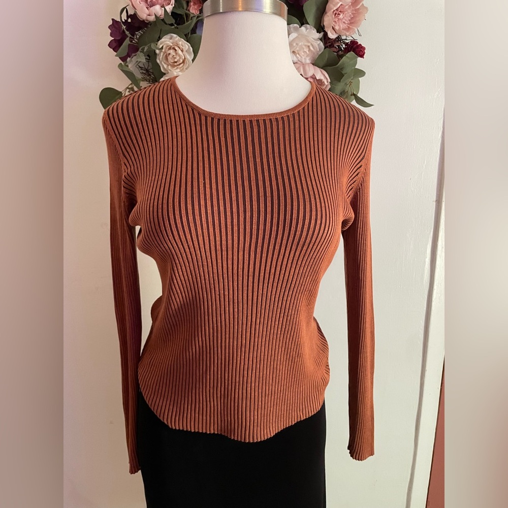 Jacqueline Ferrar Terracotta Ribbed Crew Neck Sweater